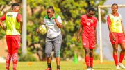 Trenéra hvězdy Harambee Odimba bolí hlava před kvalifikací Afrického poháru národů