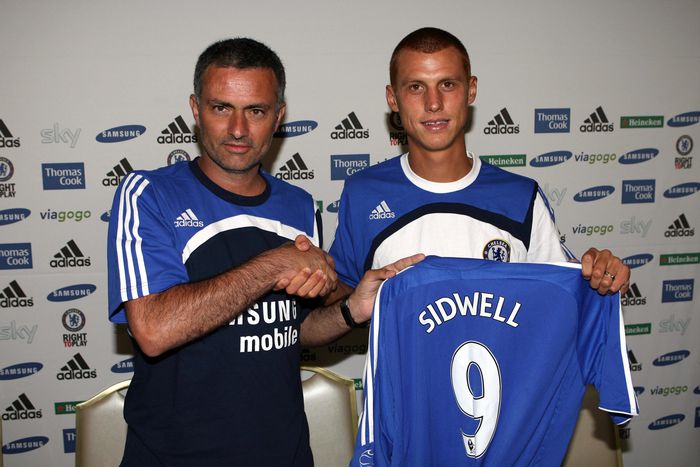 Ex-Chelsea Defensive Midfielder on Mourinho's Odd Choice to Hand Him No.9 Shirt to Send Abramovich Message