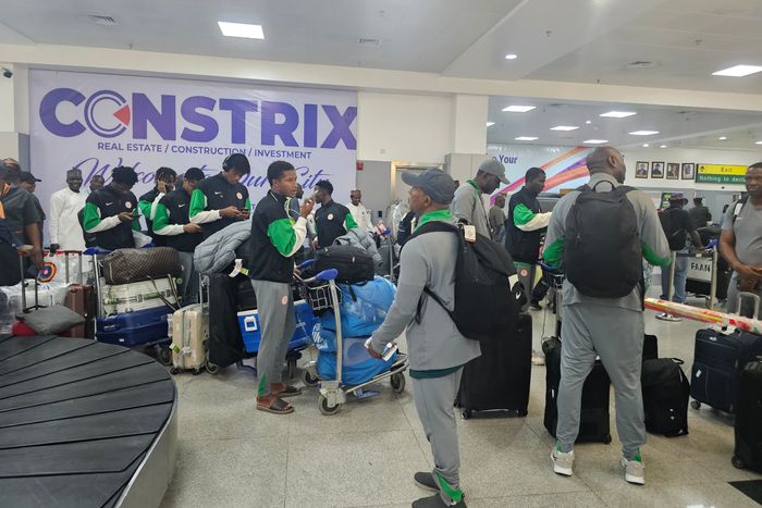 Flying Eagles received as they arrive in Nigeria following a 4-0 loss to Argentina at the U-20 FIFA World Cup.