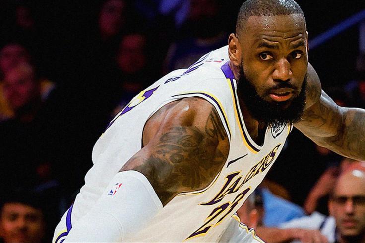 LeBron James bags another triple-double as Lakers extend winning run against Raptors.