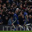 Jorginho's late penalty gives Chelsea dramatic win over Leeds
