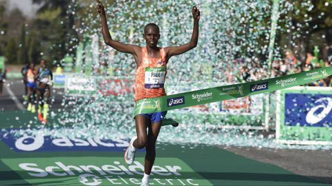 Kenyan marathoner's spectacular comeback yields millions in Honolulu Marathon prize