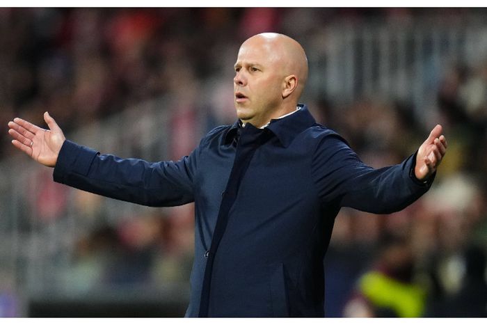 Slot angry with Liverpool's performance