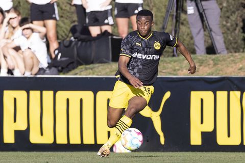 Dortmund plan to extend Youssoufa Moukoko's contract