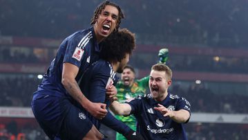 10-man Manchester United survive Arsenal onslaught to secure FA Cup shootout win at the Emirates