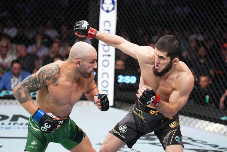 Islam Makhachev defeats Alexander Volkanovski to become pound-for-pound king