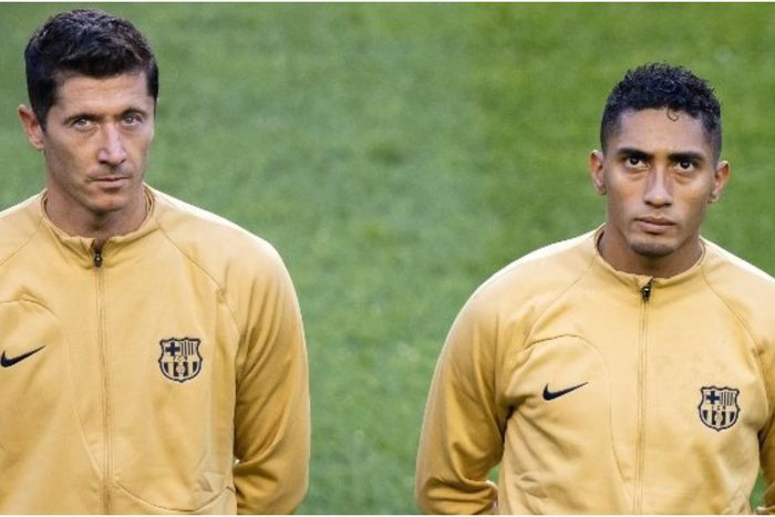 Barcelona's forwards Lewandowski and Raphinha.