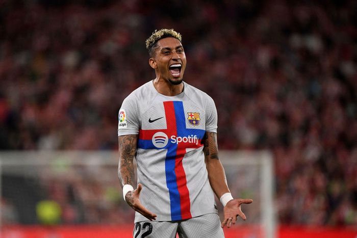 Newcastle ready to jump at the chance of signing Barcelona star