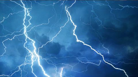 Lightning bolt kills two football players in Kisii