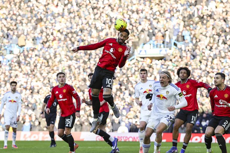 Manchester United vs Leeds in Premier League action