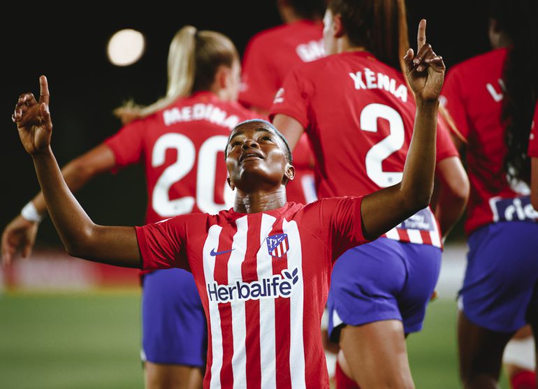 Watch Super Falcons of Nigeria star Rasheedat Ajibade be the hero as Atletico Madrid defeated Real Madrid 3-2 in the derby.