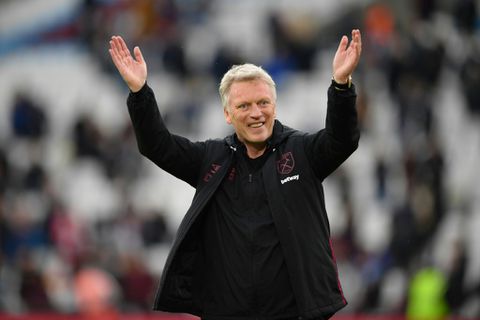 'Excited' Moyes signs new contract with West Ham