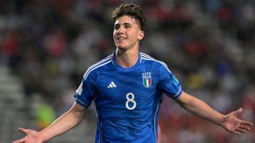 Who is Chelsea starlet Cesare Casadei and what records did he break at the U20 World Cup with Italy