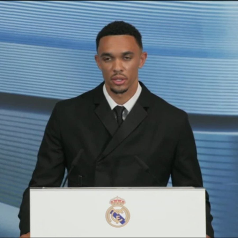 Trent stuns with Spanish speech.