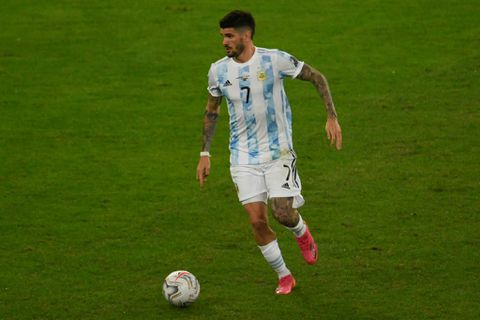 Argentina midfielder de Paul joins Atletico Madrid