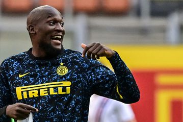 Lukaku rejoins Chelsea for club record fee from Inter