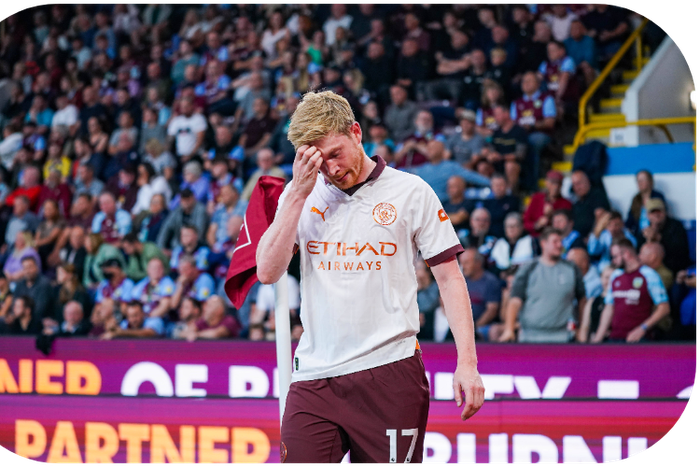 Kelvin De Bruyne gets injured against Burnley || Imago