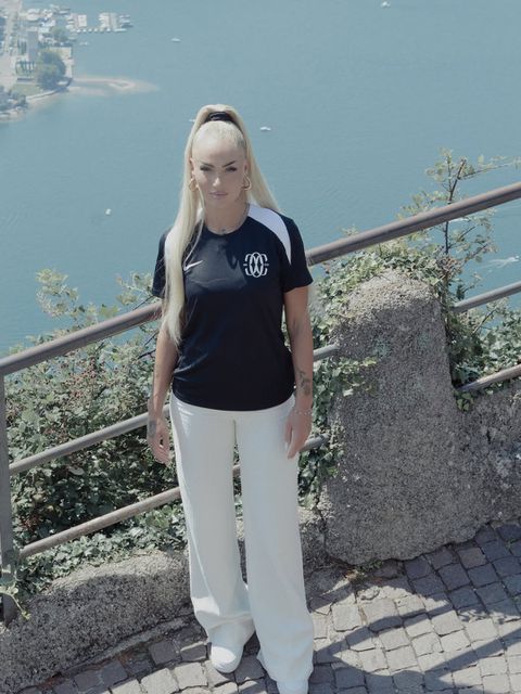 Alisha Lehmann has signed with Como