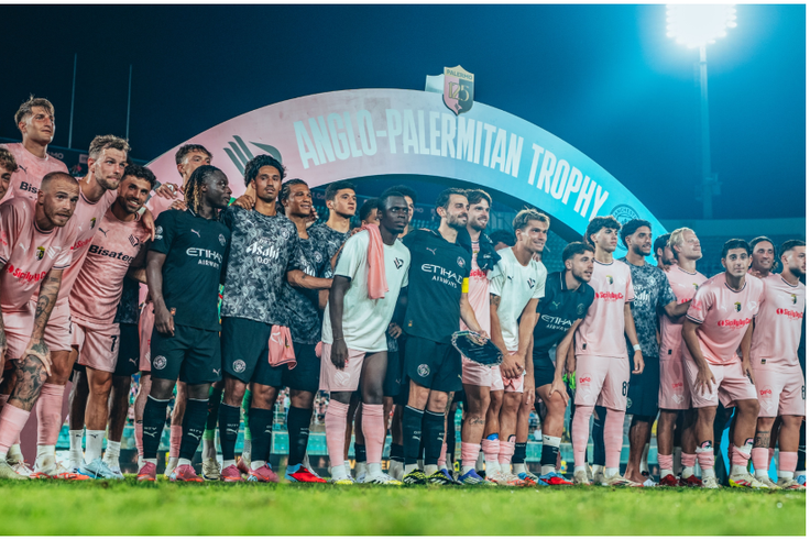 Manchester City squad after their pre-season triumph over Palermo |Pulsesports.ng