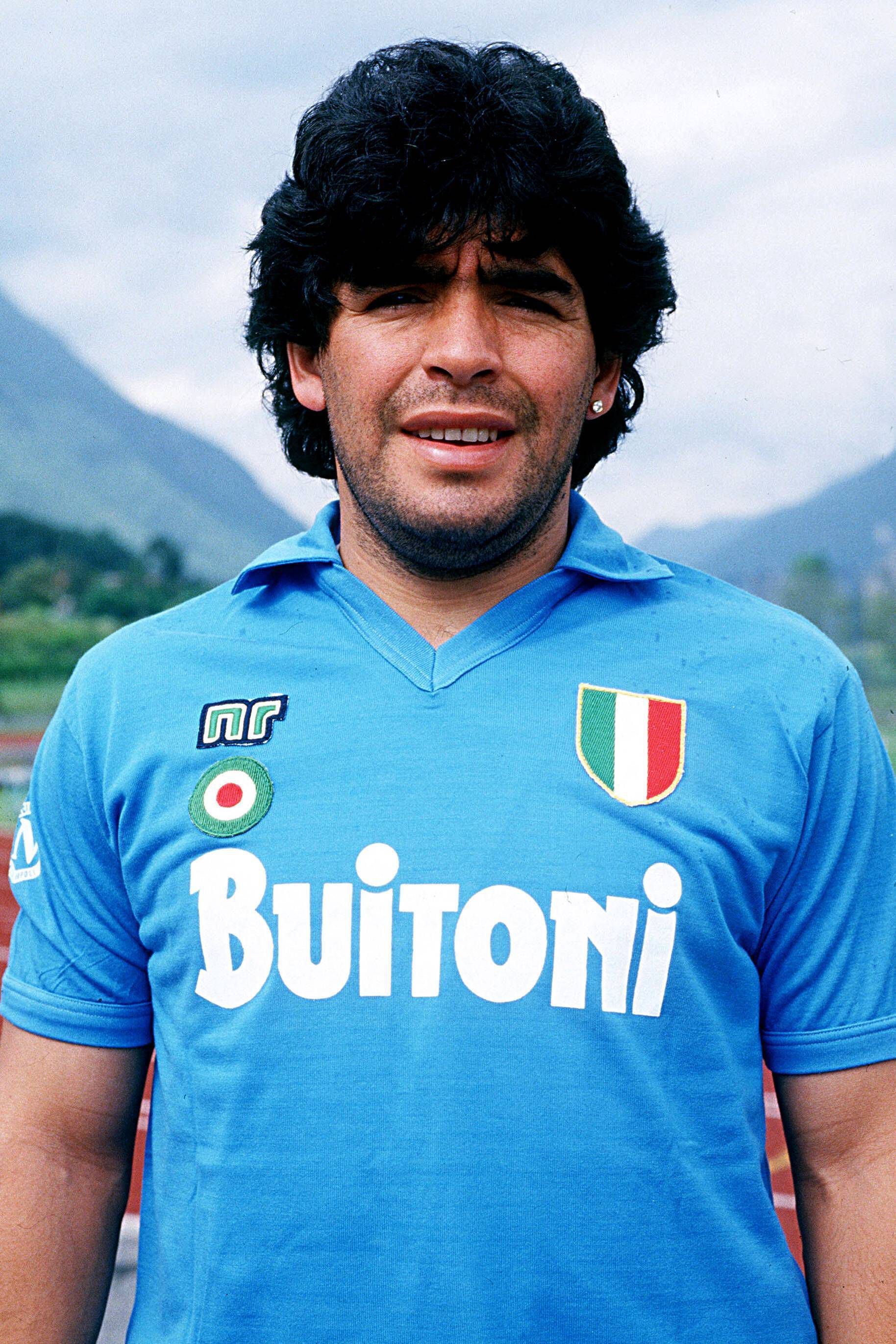 diego maradona napoli jersey