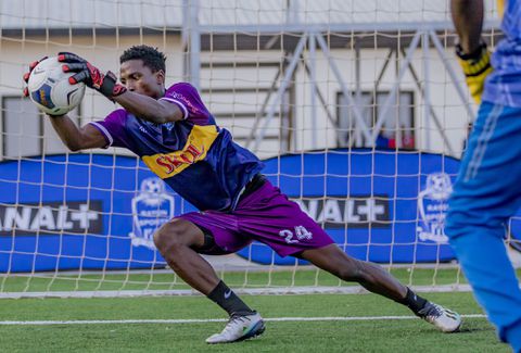 Simon Tamale: Goalkeeper secures winning debut for Rayon Sport, Esenu scores twice