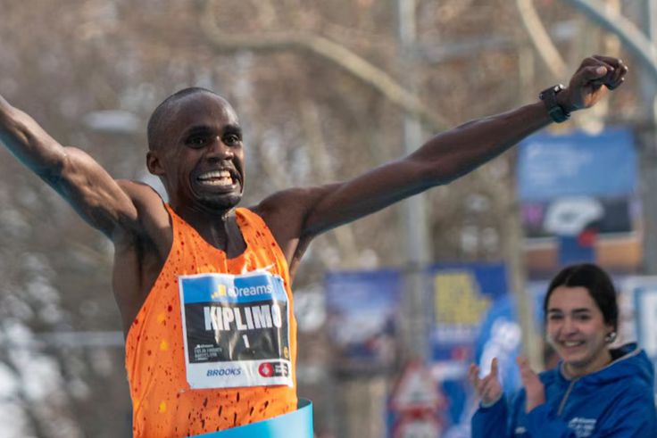 Uganda's Jacob Kiplimo Stuns Kenyan Duo to Win 2025 Bank of America Chicago Marathon
