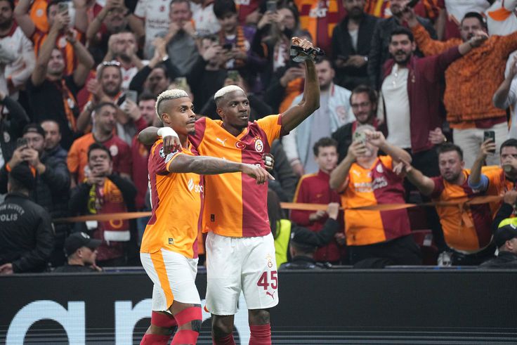 I played with Aubameyang and Higuain, but Osimhen is the best — Galatasaray teammate praises Super Victor