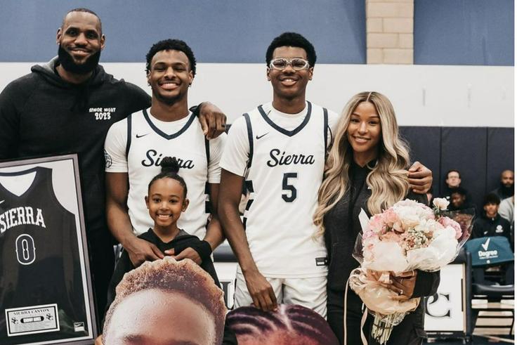 LeBron James celebrates son Bronny on senior night