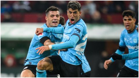 Last gasp Palacios strike seals winning start for Boniface's Leverkusen
