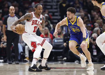 Struggling Warriors stumble past Chicago Bulls in 140-131 shootout