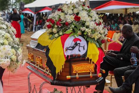 Benjamin Kiplagat: Hundreds in attendance as slain runner is laid to rest in Kenya