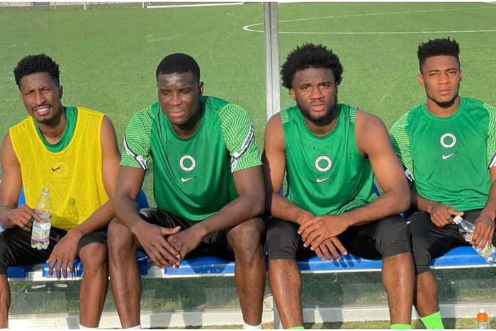 Anayo Iwuala (first from right) with some of the foreign based Super Eagles stars then.