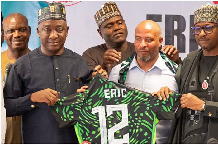 Eric Chelle unveiled by the NFF.