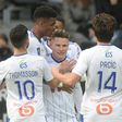 Marseille grab late win as French race for second heats up