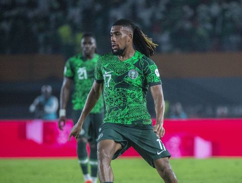 Nigerian rapper Falz defends Super Eagles star Iwobi from cyberbullying.