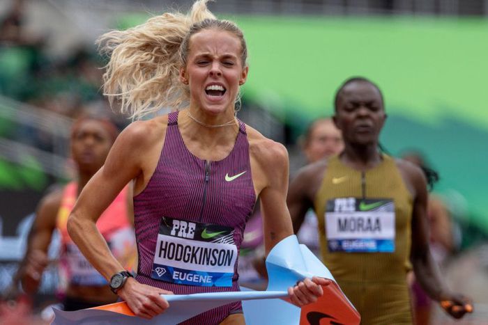 Keely Hodgkinson.  Keely Hodgkinson 800m record.  Keely Hodgkinson Olympic gold.  Keely Hodgkinson Injury
