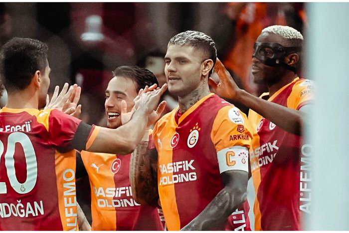 Unhappy Gala fans slam Osimhen’s stunning cross assist