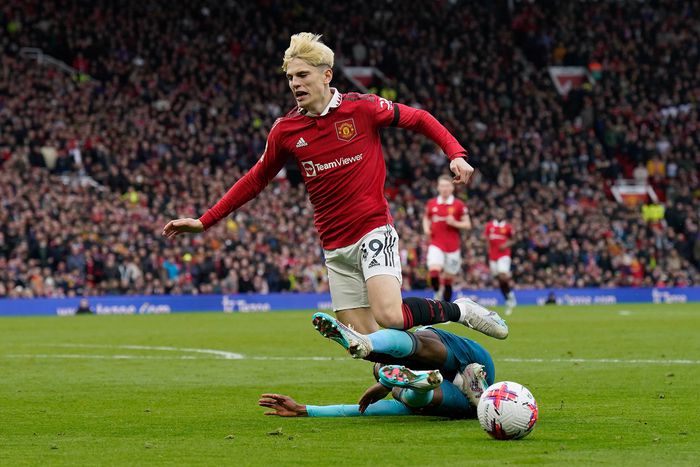 Sunday straight win accumulator, odds and betting tips