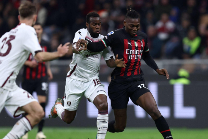 AC Milan held to draw by Salernitana
