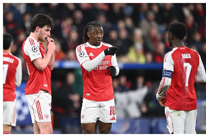 Arsenal loses top spot