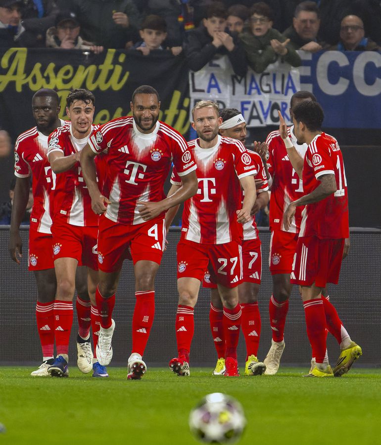 Bayern Munich players celebrating || Imago