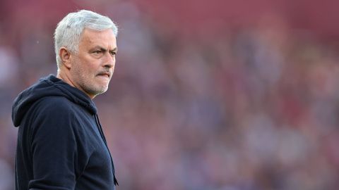 Transfer Gossip: Mourinho pushing for Chelsea return, Tottenham identifies Kompany as Conte successor