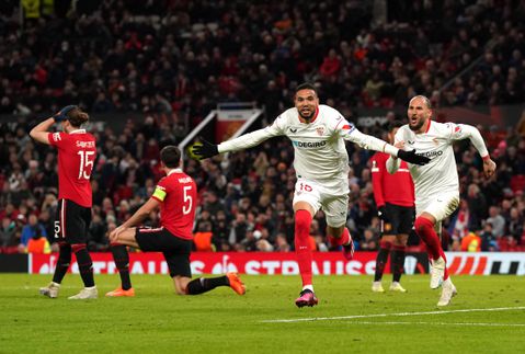 As it happened: Manchester United score all four goals in disappointing draw against Sevilla