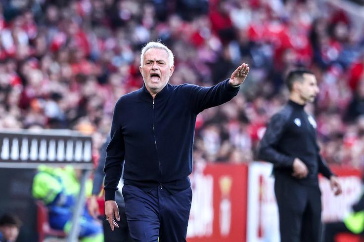 Mourinho reveals how he banished player who refused pain injections