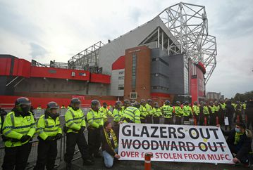 Man Utd fans launch fresh protest ahead of Liverpool clash