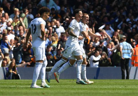 Leeds score late to earn draw against Newcastle in 3-penalty thriller