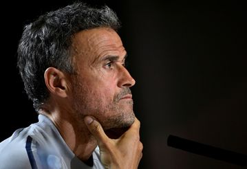 Uncertainty and Covid chaos curbs excitement for Spain's new era