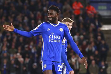 Wilfred Ndidi highlights 4 reasons for staying at Leicester City