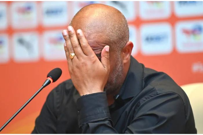 Stop the Blame Game – Super Eagles legend backs Eric Chelle after CHAN shame