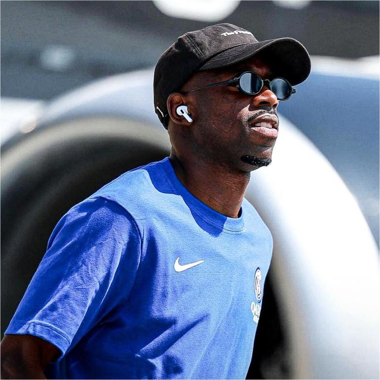 Ousmane Dembele checking in for the UEFA Super Cup vs Aston Villa.